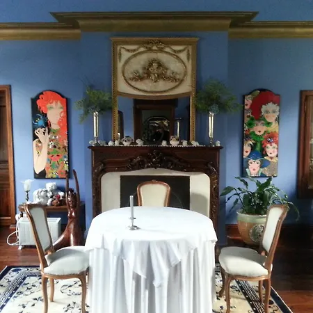 Le Manoir De La Haute Bed and breakfast